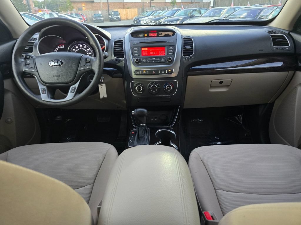 Used 2014 Kia Sorento LX FWD image 16