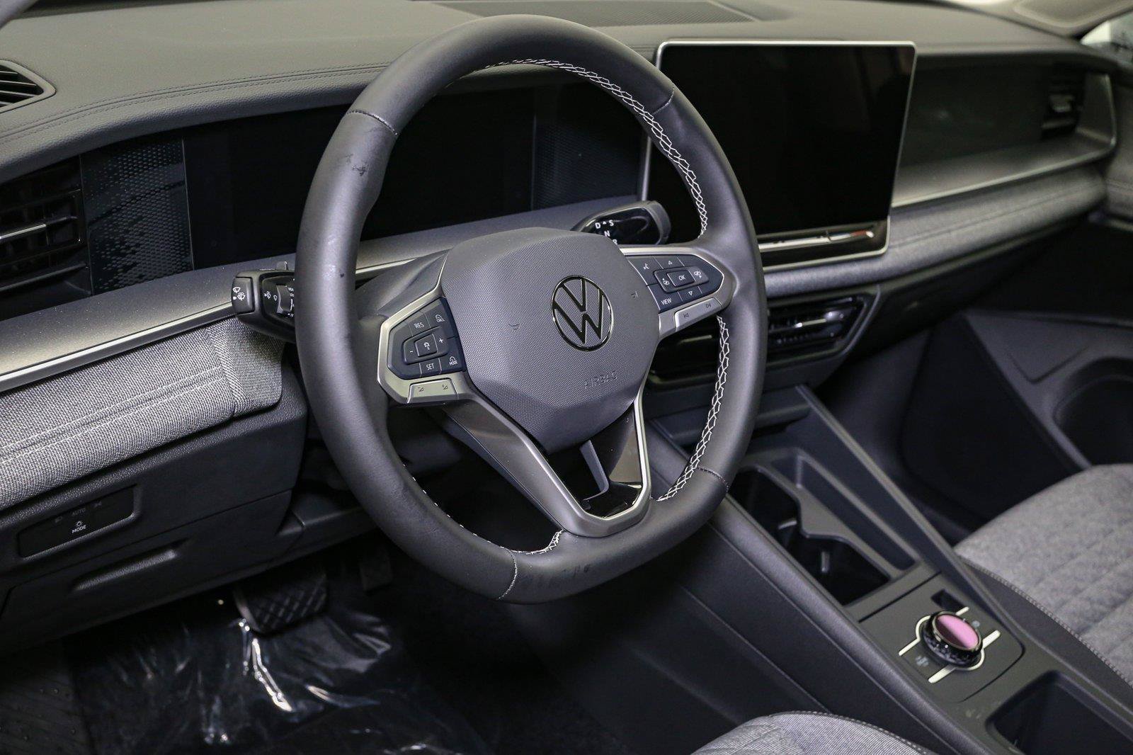 New 2026 Volkswagen Tiguan S AWD/4WD image 16