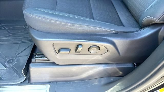 Used 2023 Chevrolet Silverado 1500 LT RWD image 25
