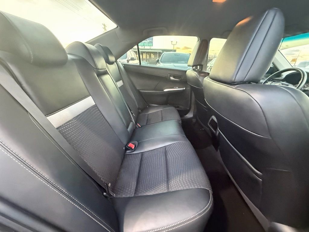 Used 2012 Toyota Camry SE image 21