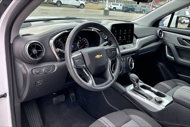 Used 2023 Chevrolet Blazer LT image 14