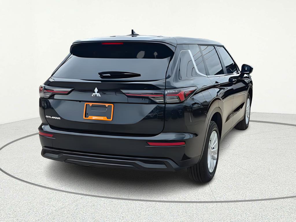 New 2026 Mitsubishi Outlander ES image 6