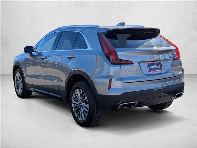 Used 2024 Cadillac XT4 Premium Luxury image 7