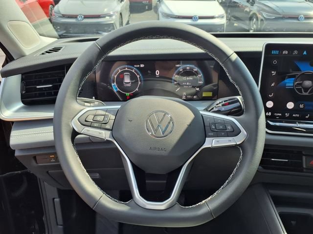 New 2025 Volkswagen Tiguan SE AWD/4WD image 20