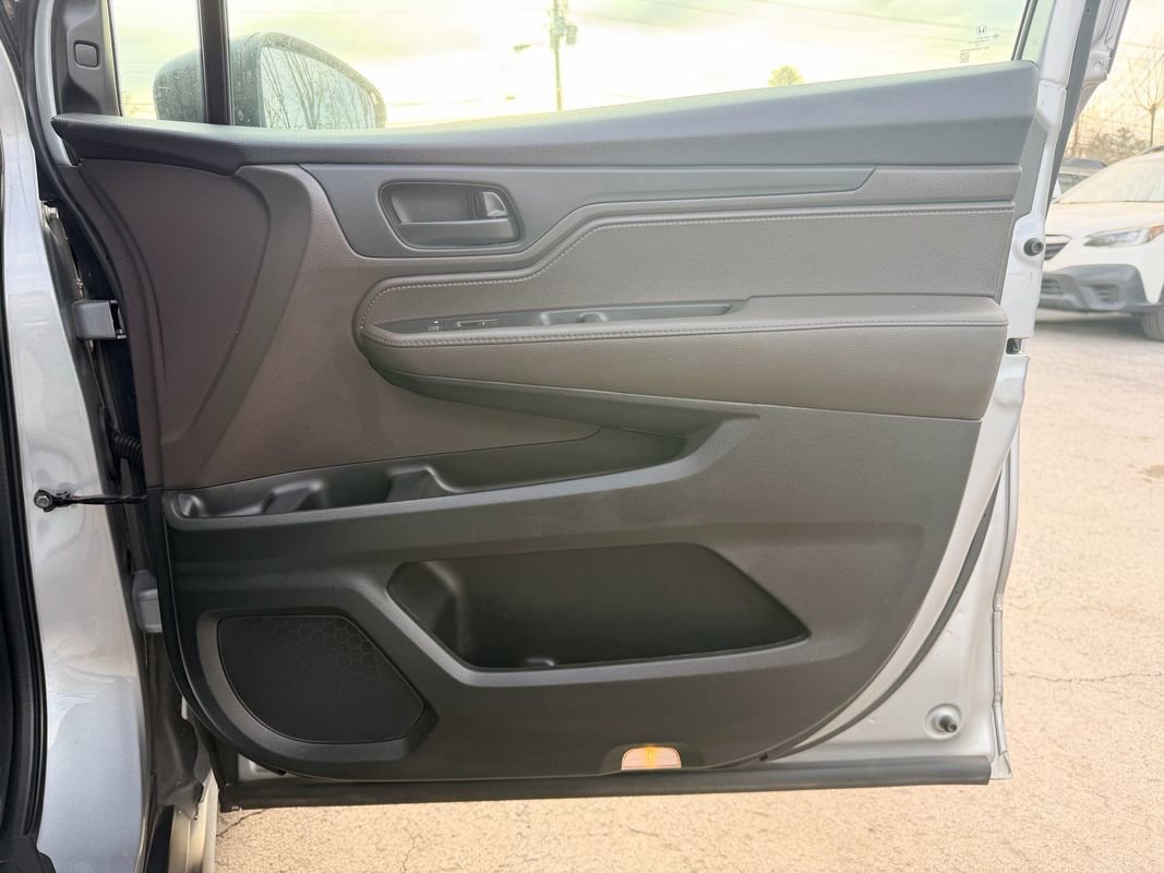 Used 2018 Honda Odyssey EX image 24
