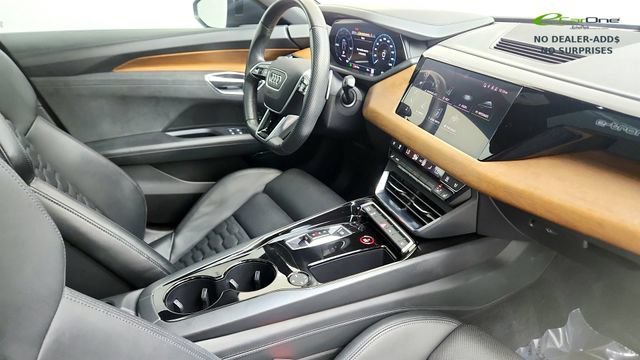 Used 2023 Audi e-tron GT Premium Plus AWD/4WD image 34