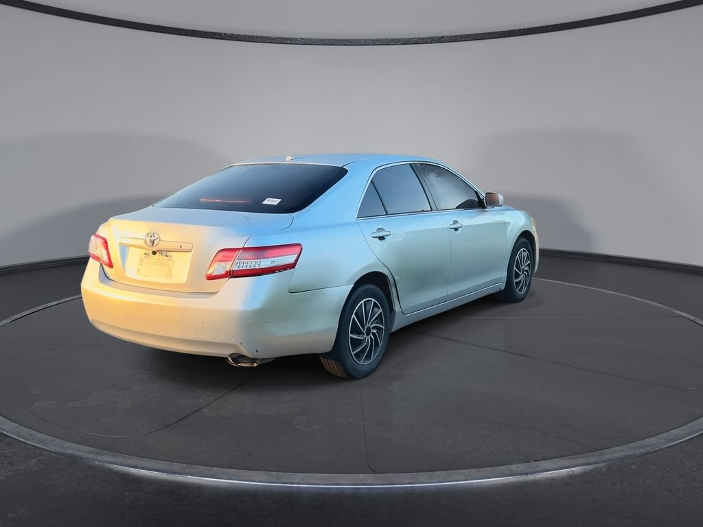 Used 2011 Toyota Camry LE FWD image 8