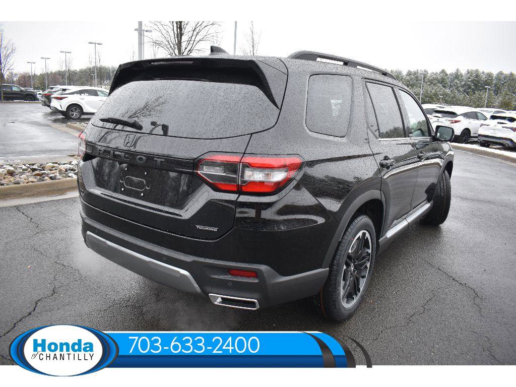 New 2026 Honda Pilot Touring image 7