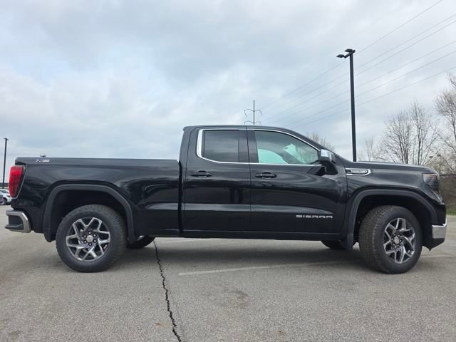 New 2026 GMC Sierra 1500 SLE image 17