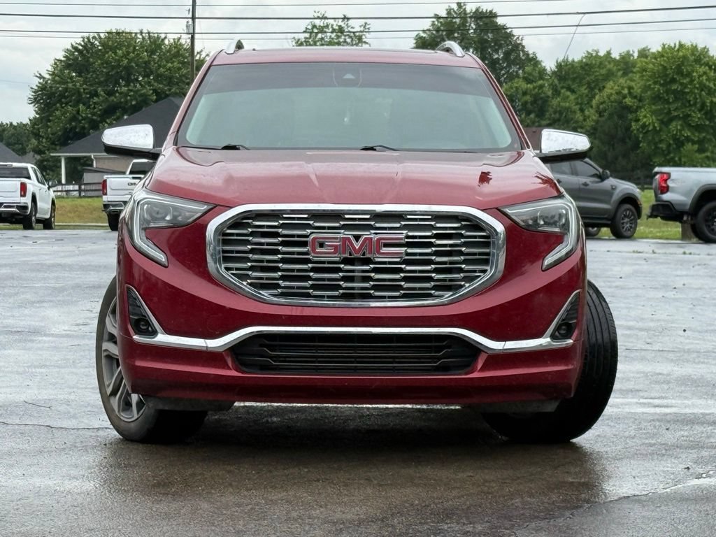 Used 2019 GMC Terrain Denali w/ Driver Alert Package II AWD/4WD image 2