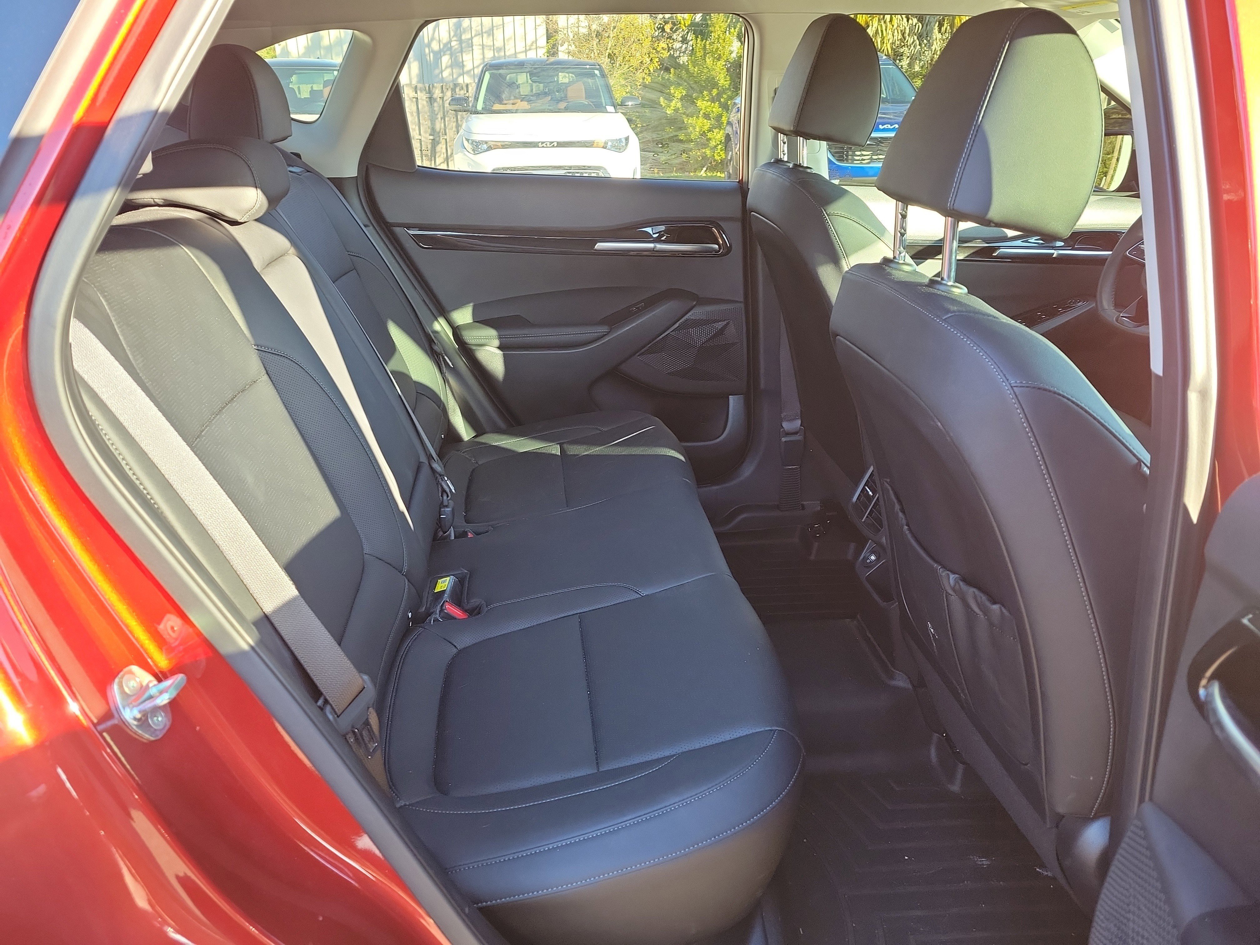 Certified 2022 Kia Seltos SX image 12