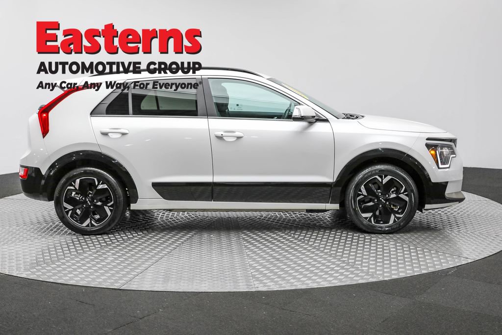 Used 2024 Kia Niro Wind w/ Wind Preserve Package image 4