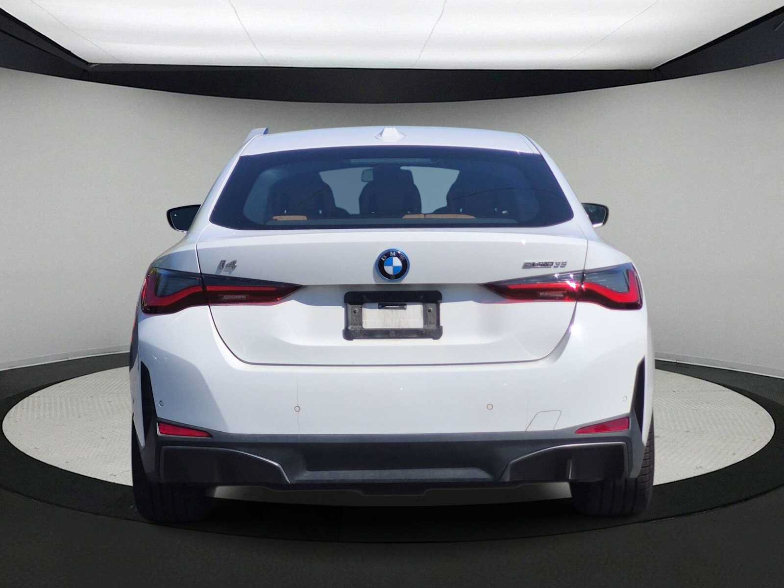 Used 2024 BMW i4 eDrive35 w/ Premium Package RWD image 7