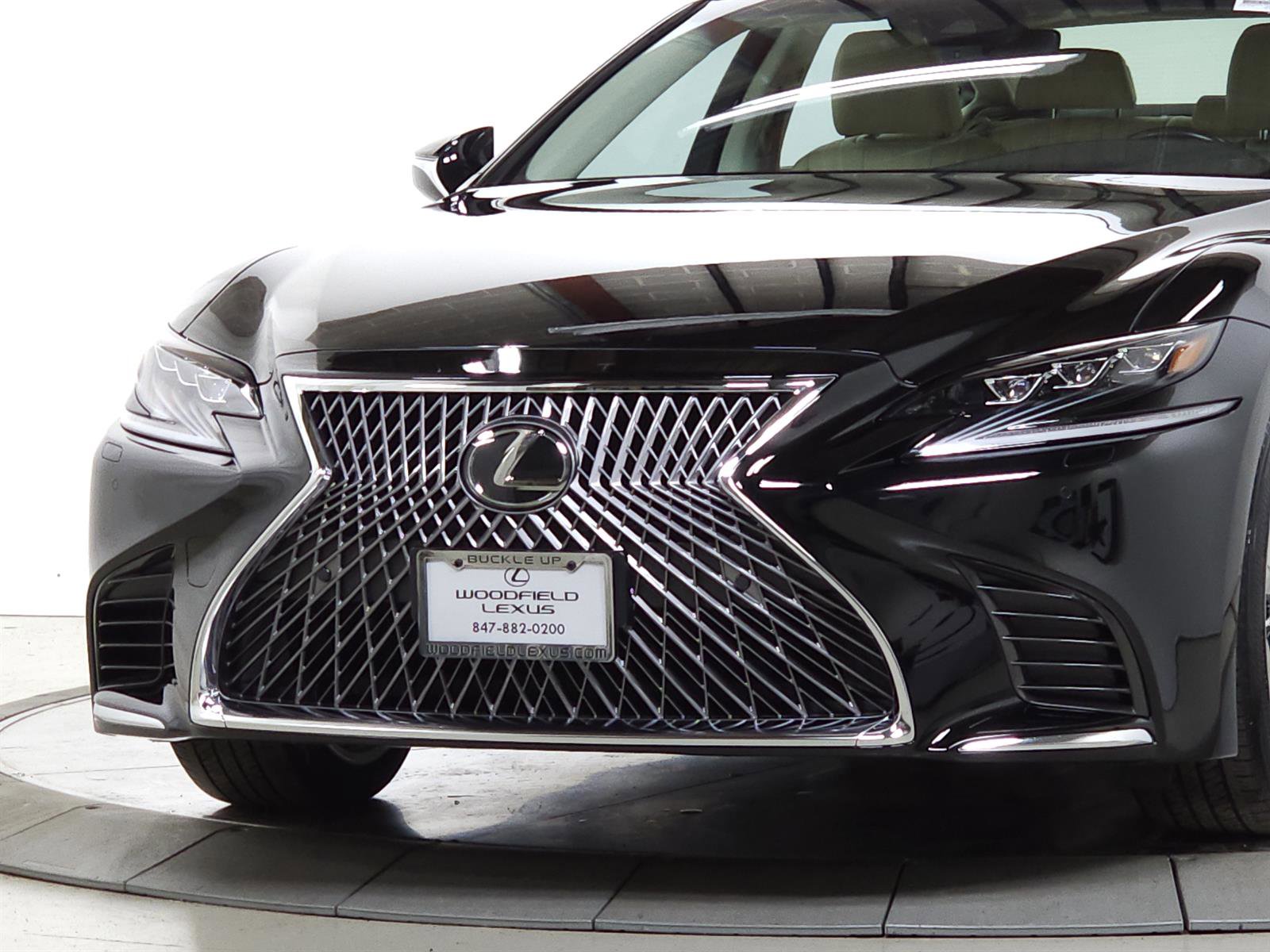 Used 2020 Lexus LS 500 AWD image 3