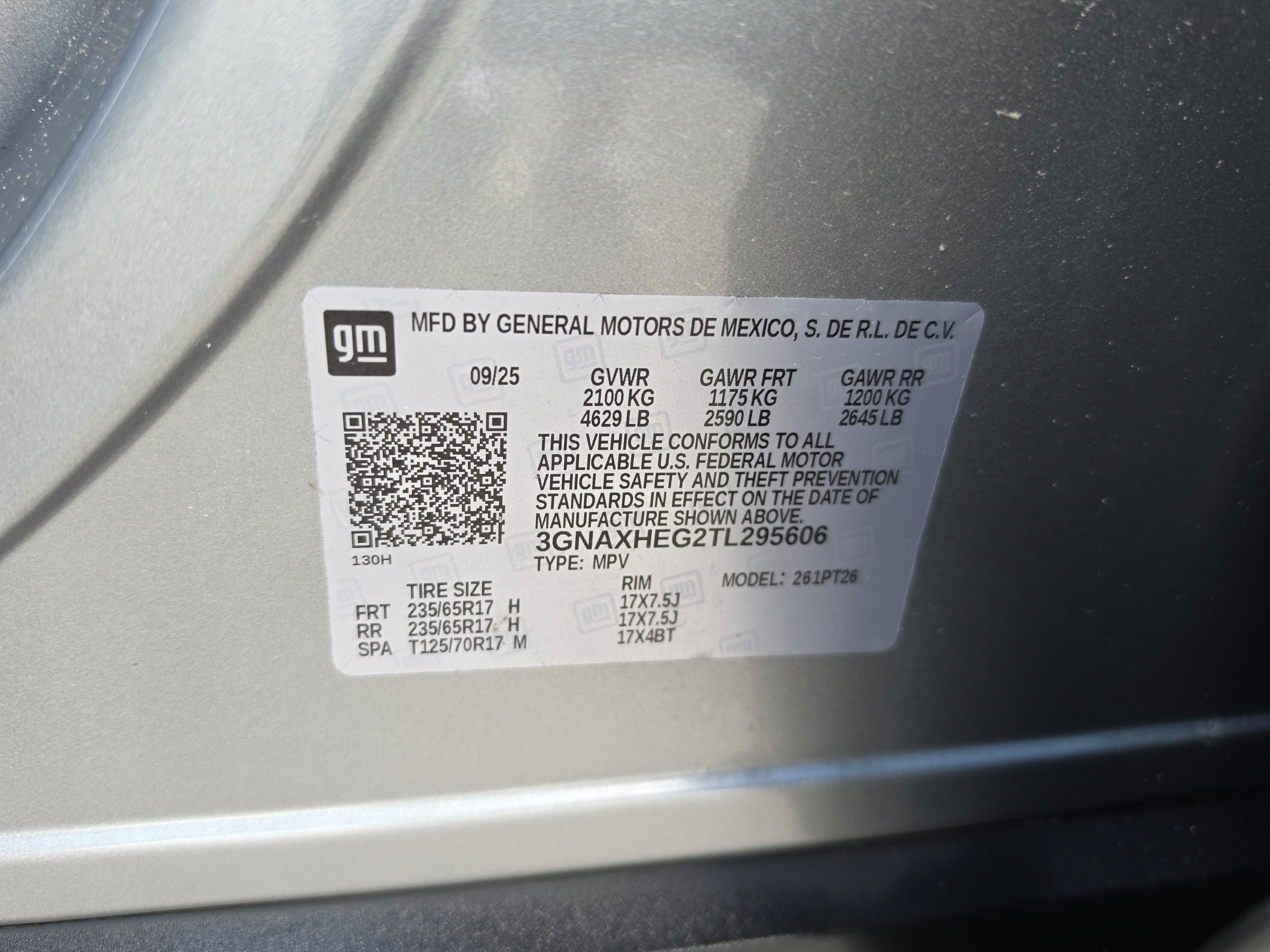 Used 2026 Chevrolet Equinox LT FWD image 39