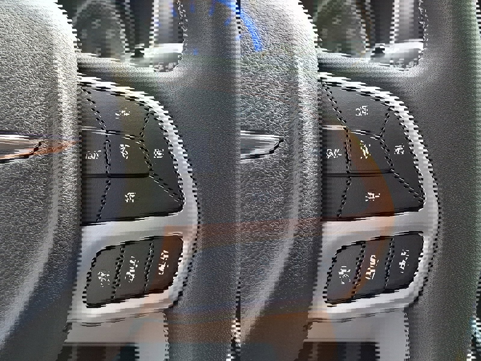 Used 2022 Chrysler Pacifica Touring-L image 21