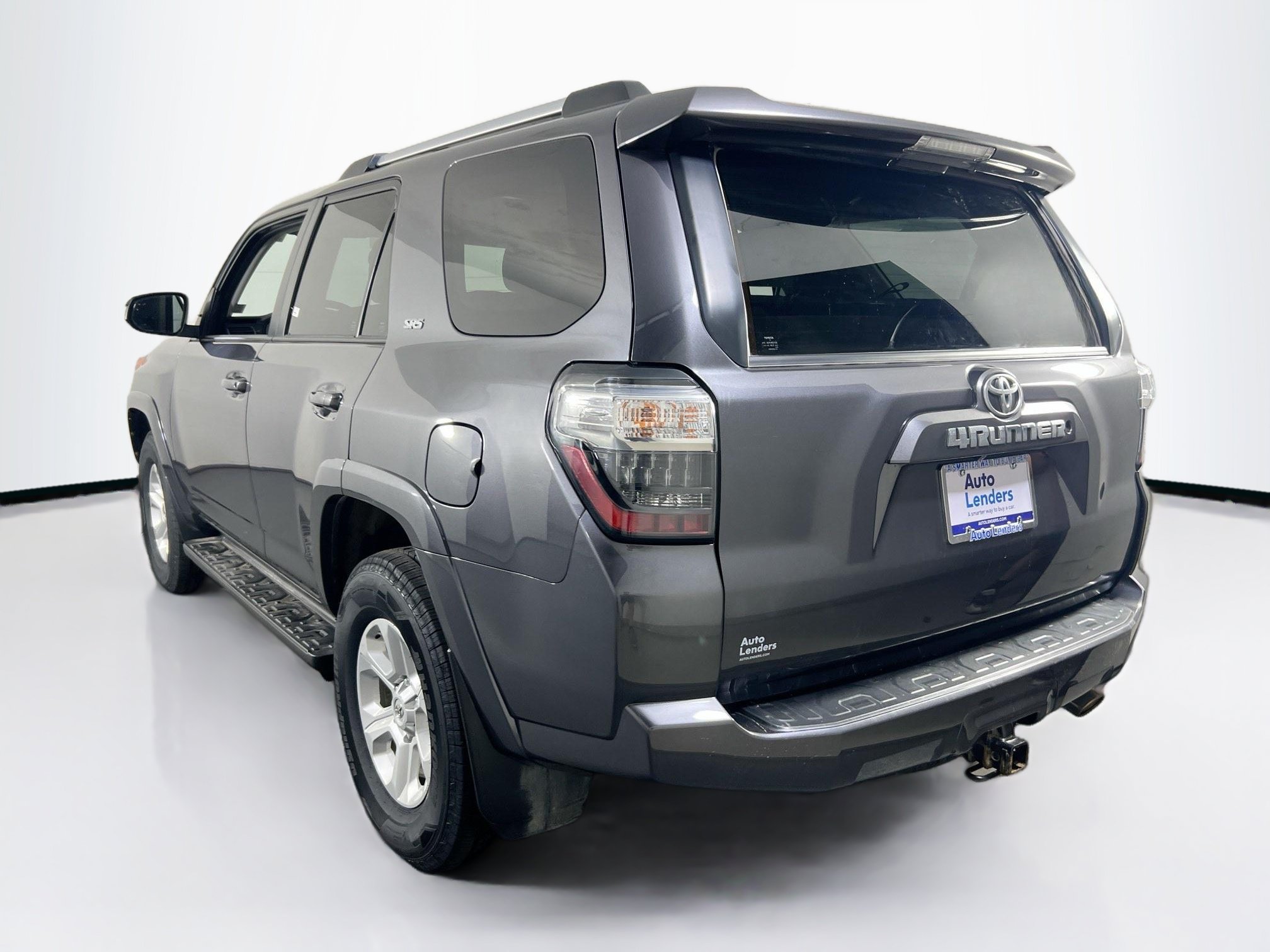 Used 2020 Toyota 4Runner SR5 AWD/4WD image 7