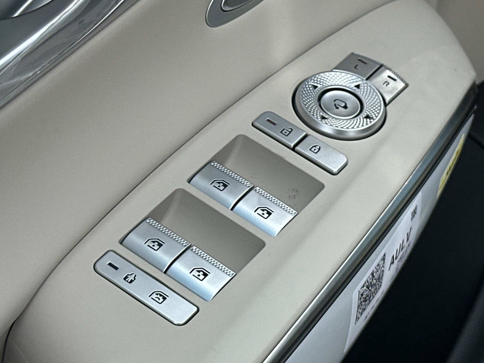 New 2027 Genesis GV70 2.5T Select AWD/4WD image 22