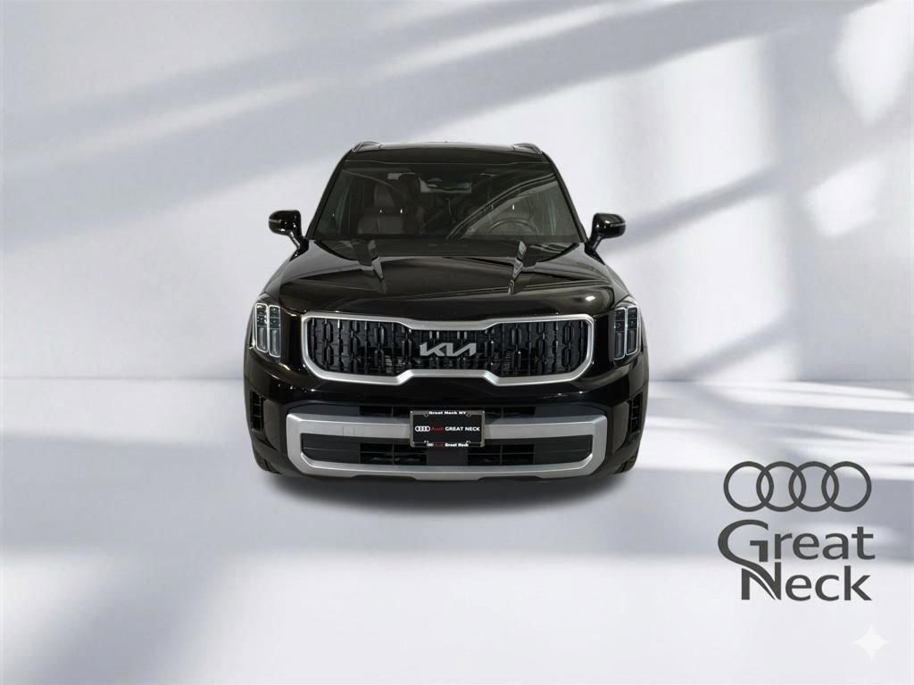 Used 2023 Kia Telluride EX w/ EX Captain's Chair Package image 26