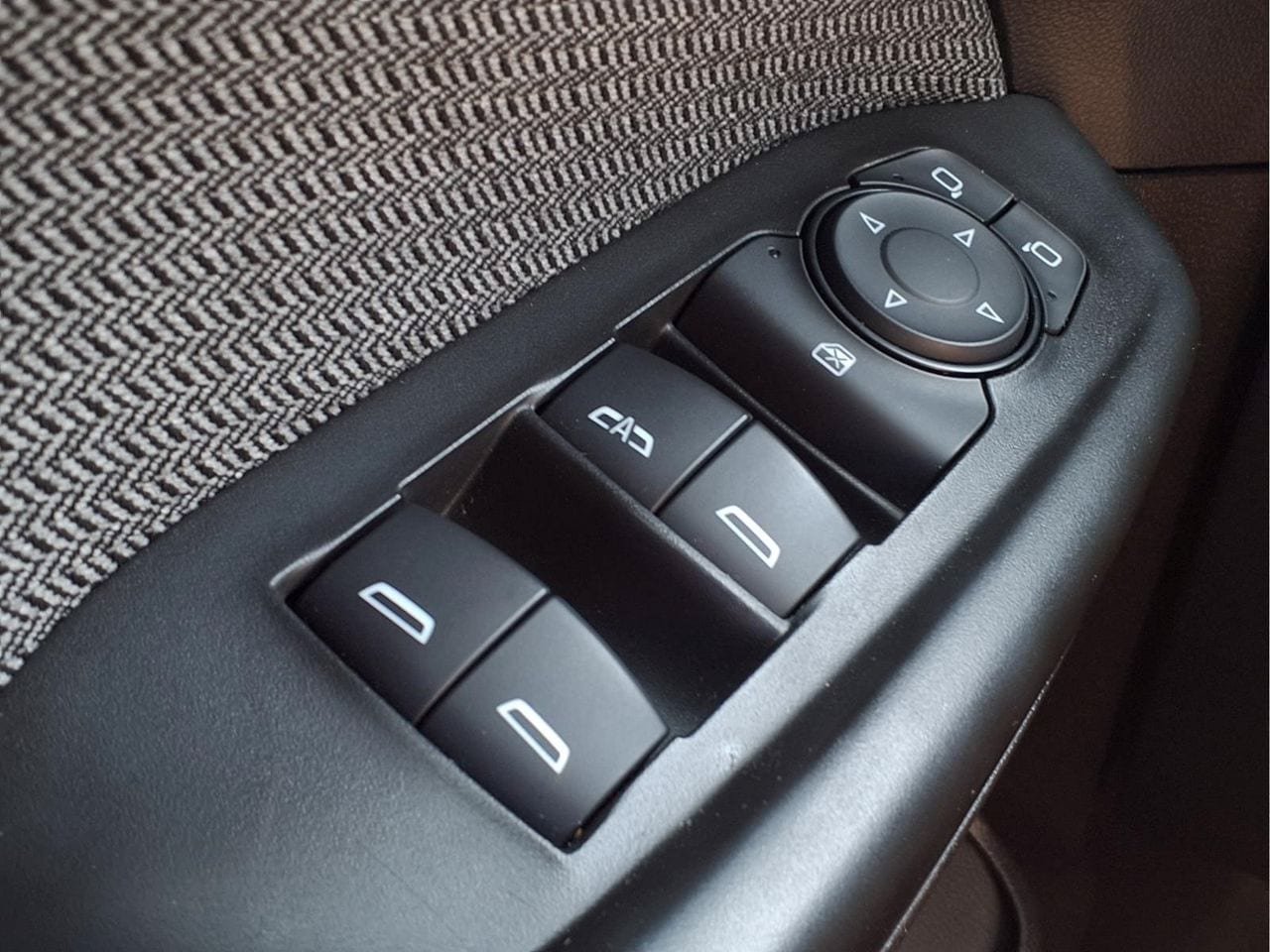 Used 2021 Chevrolet TrailBlazer LS AWD/4WD image 25