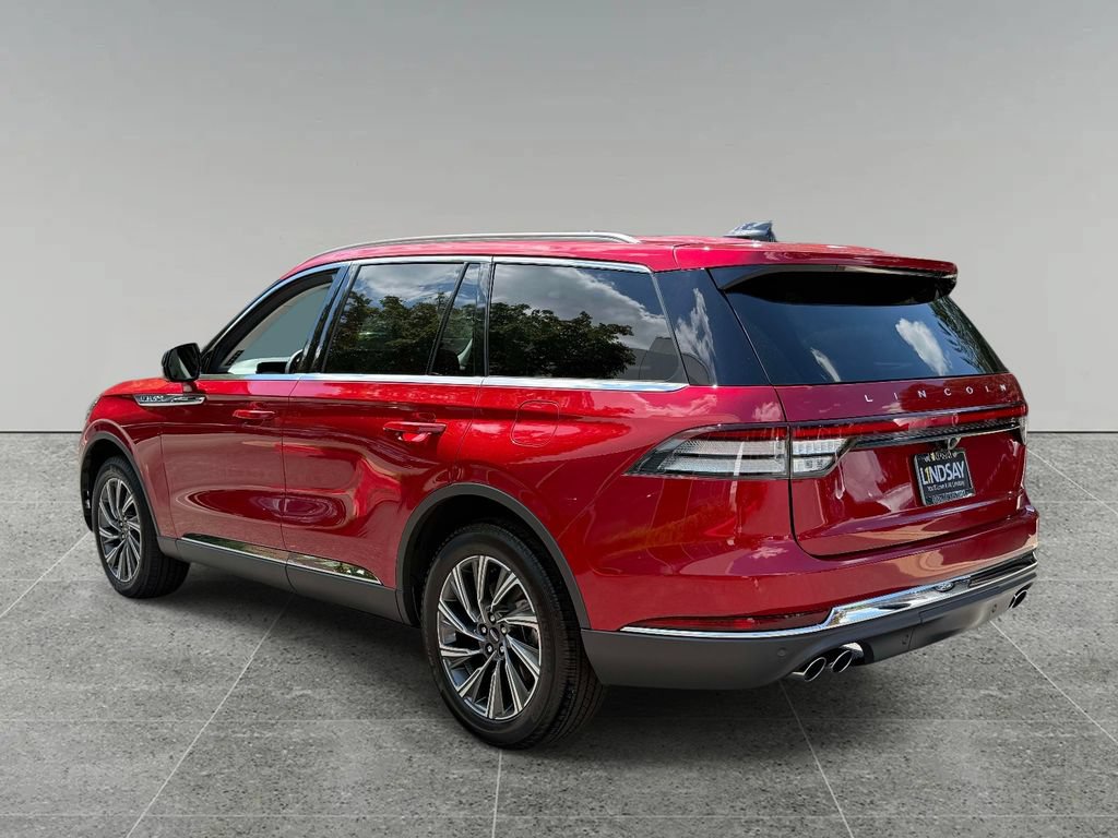 Used 2026 Lincoln Aviator AWD image 12
