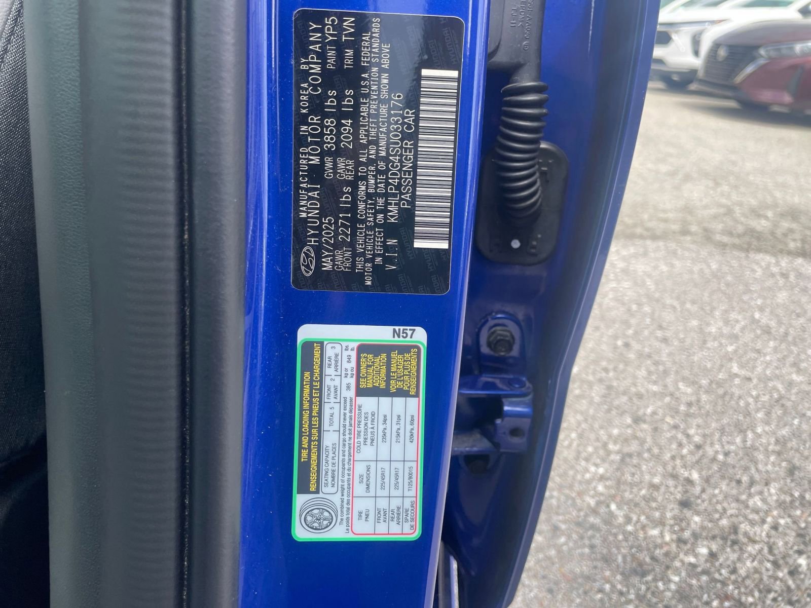 Used 2025 Hyundai Elantra Limited image 30