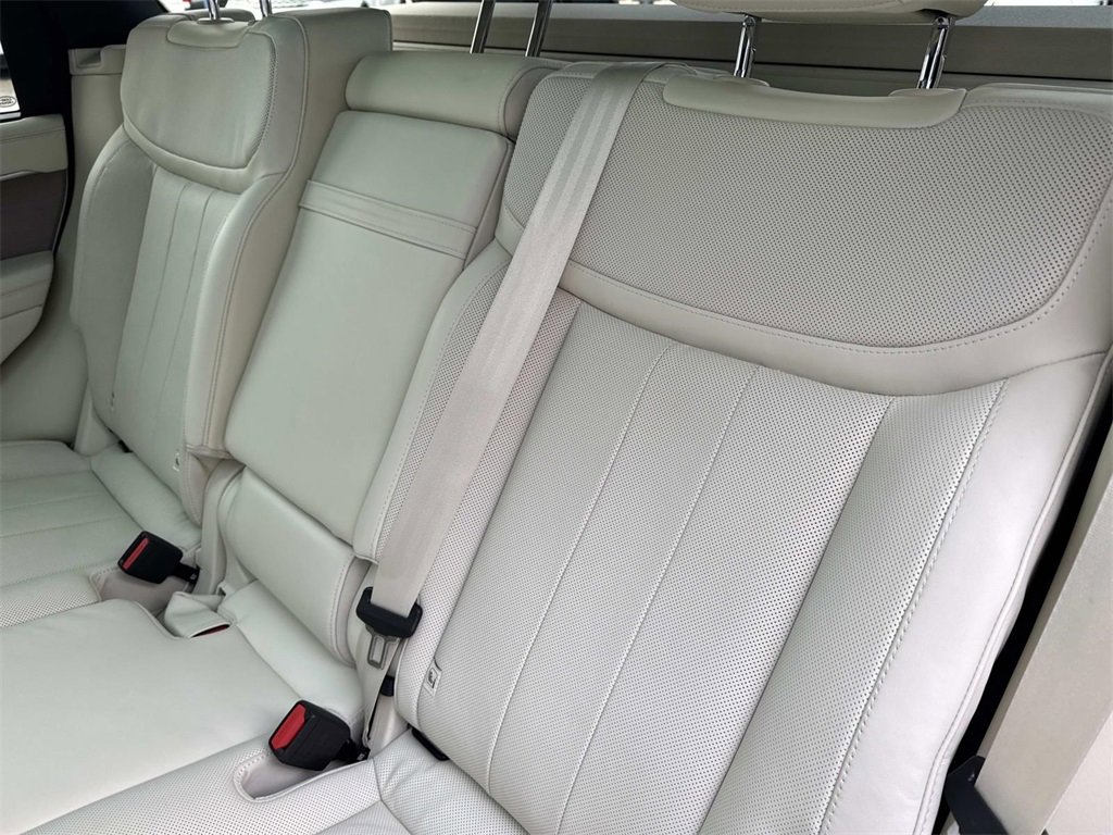 Used 2023 Land Rover Range Rover SE image 15