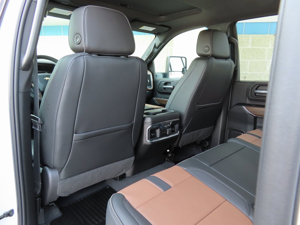 Certified 2023 Chevrolet Silverado 3500 High Country w/ Z71 Off-Road Package image 33