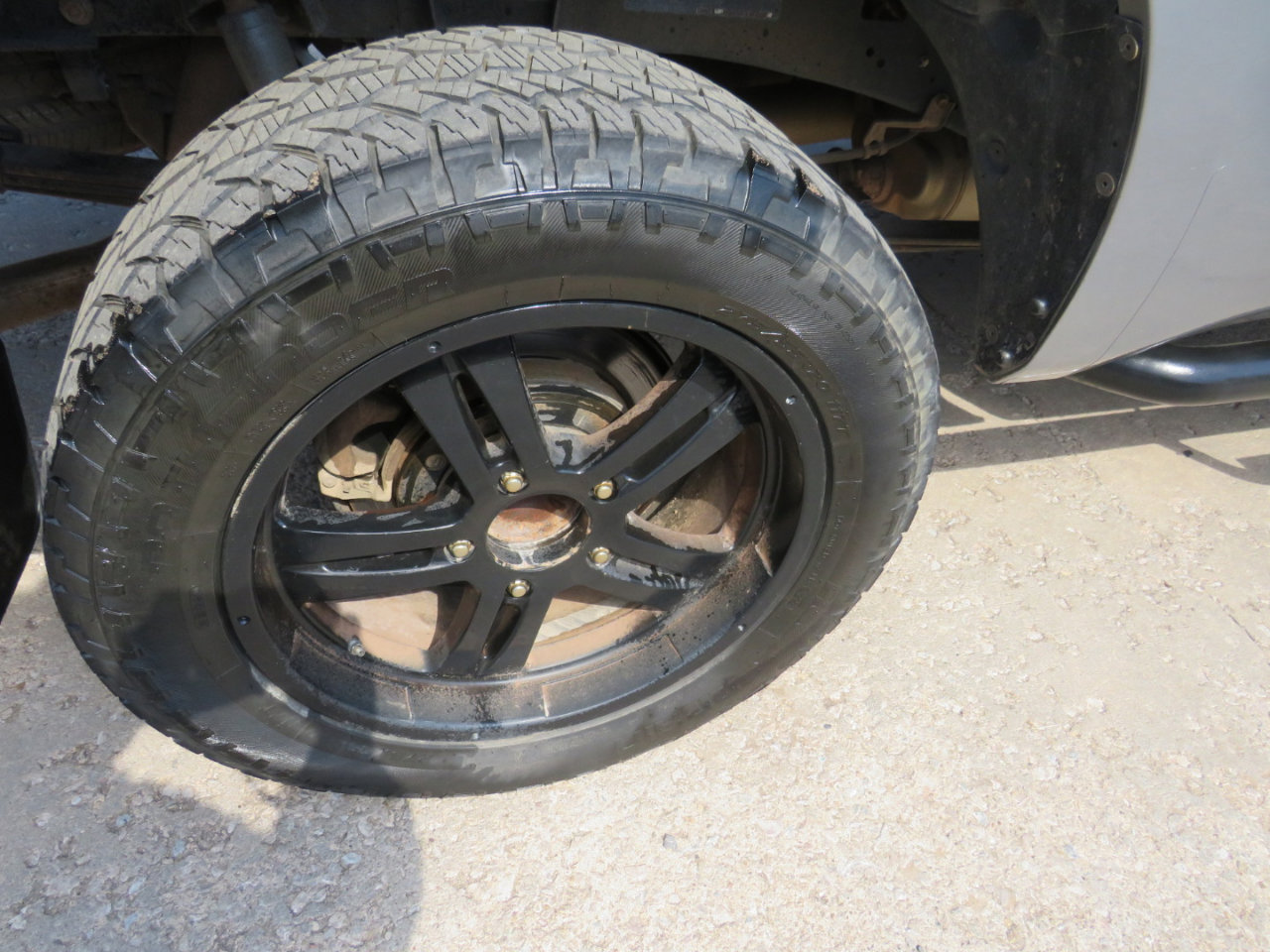 Used 2011 Toyota Tundra 4x4 Double Cab w/ Tow Pkg image 37