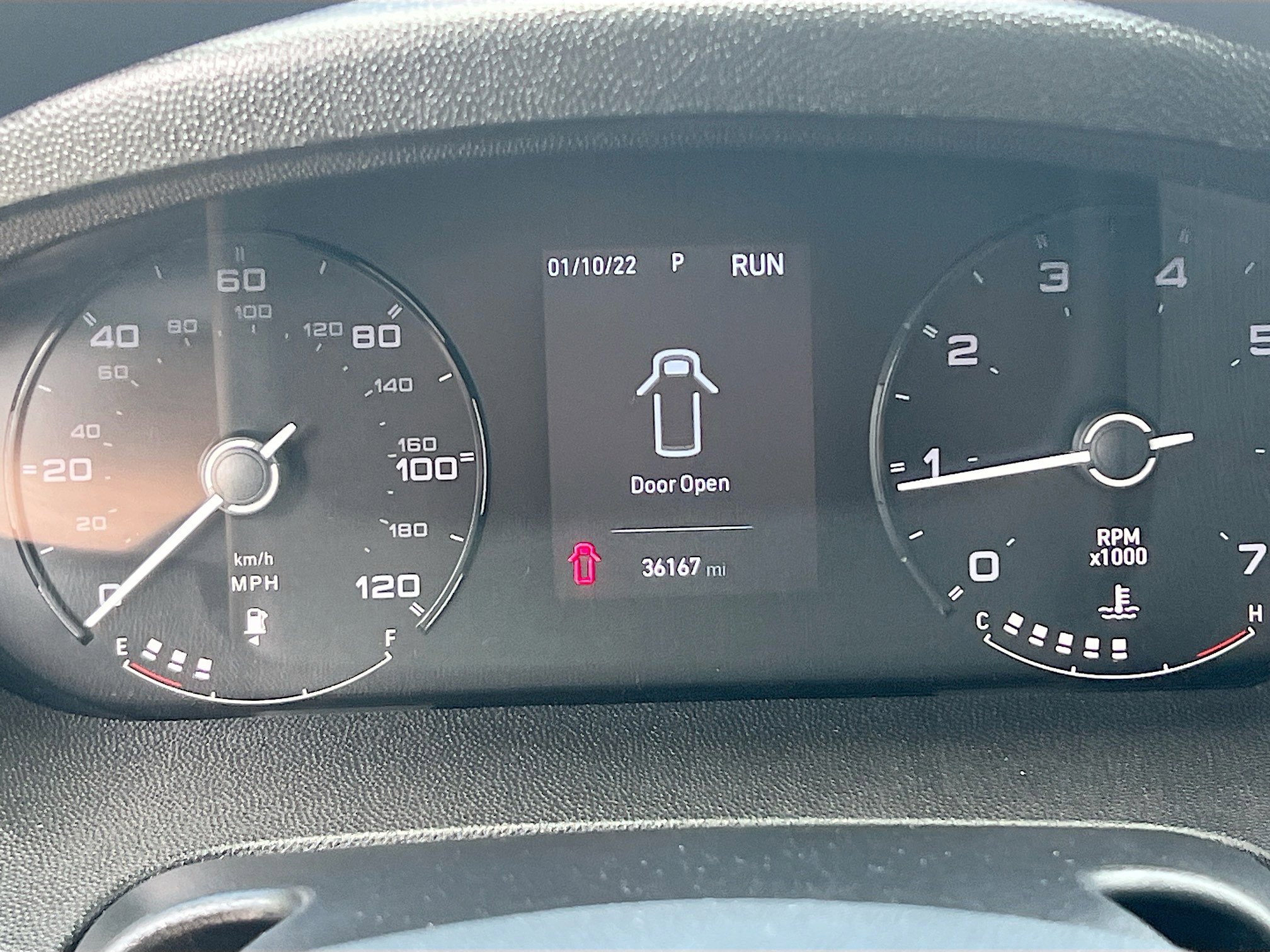 Used 2025 RAM ProMaster 2500 w/ Convenience Group image 23