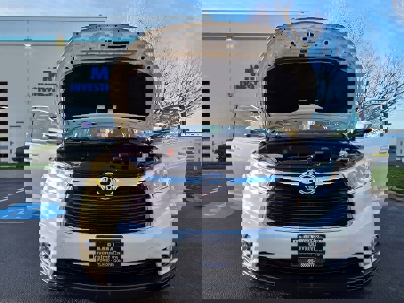 Used 2014 Toyota Highlander XLE image 29