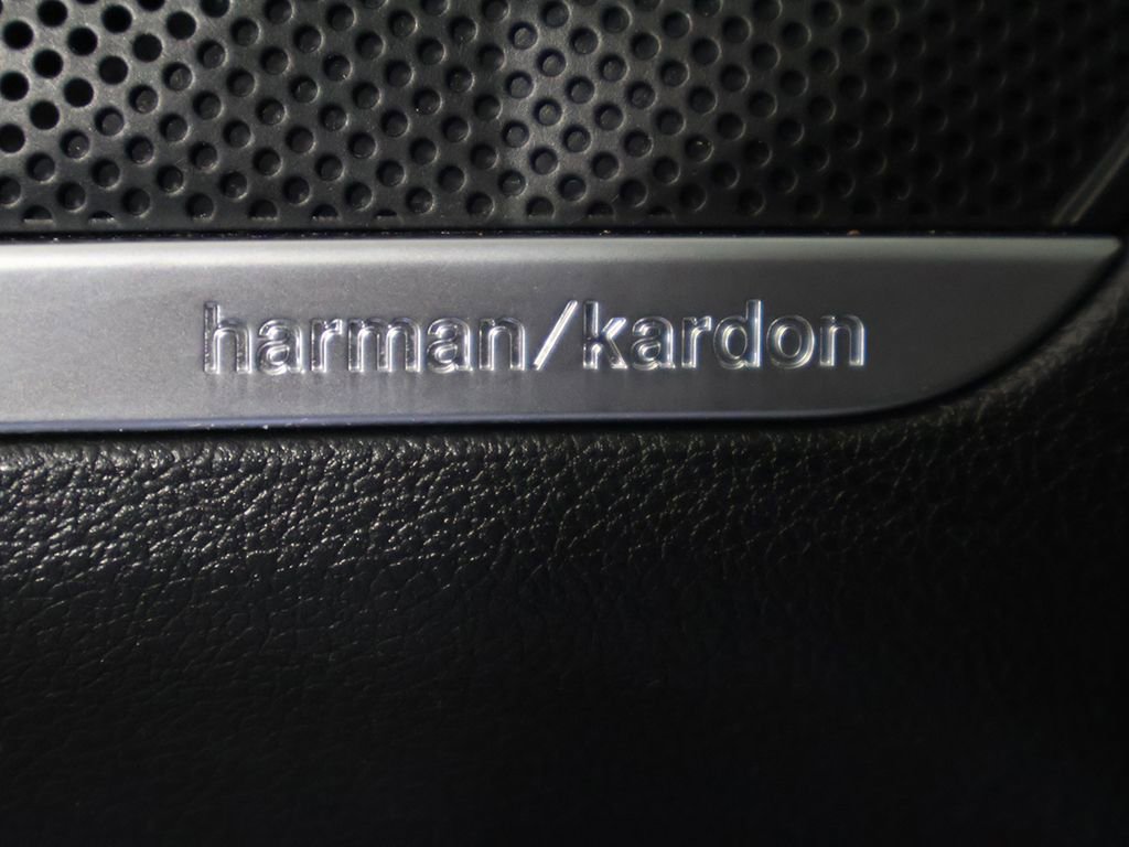 Used 2023 Hyundai Santa Fe SEL w/ Premium Package image 38