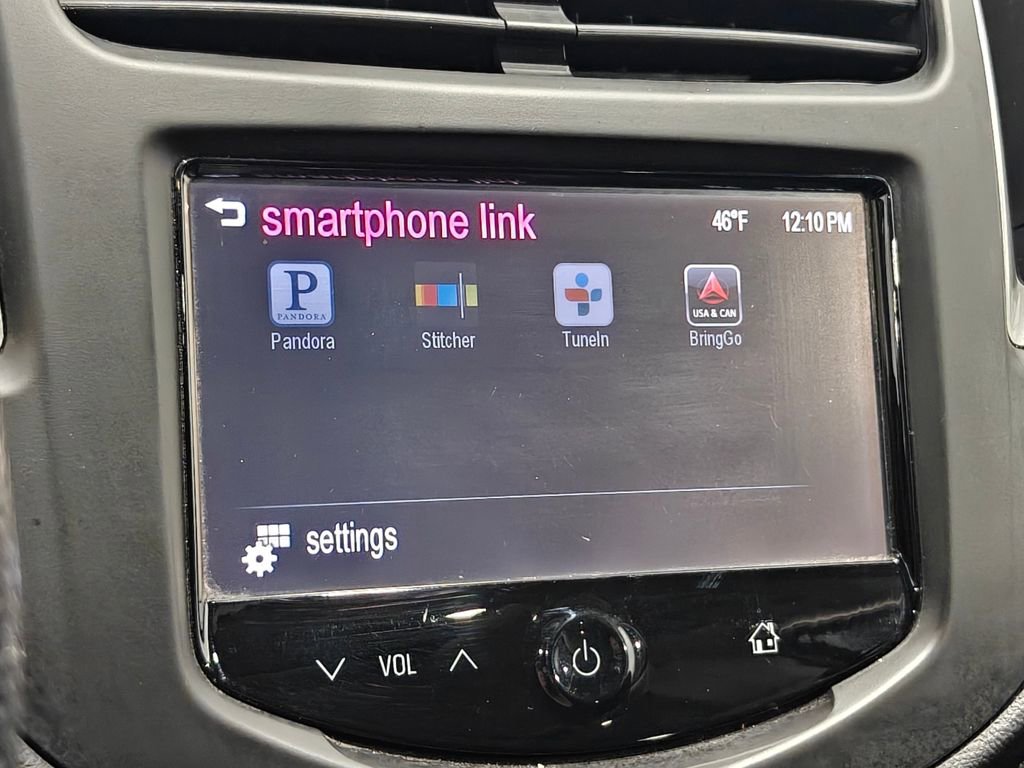 Used 2016 Chevrolet Trax LT w/ LT Sun and Sound Package image 32