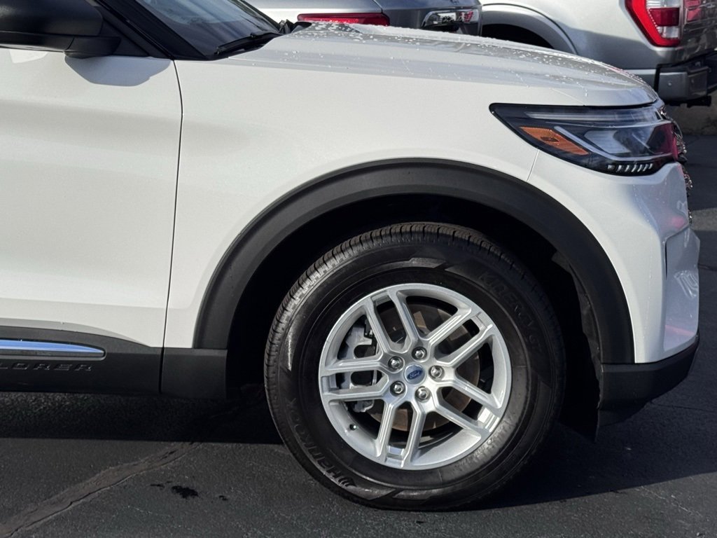 Used 2025 Ford Explorer Active w/ Active Comfort Package image 46