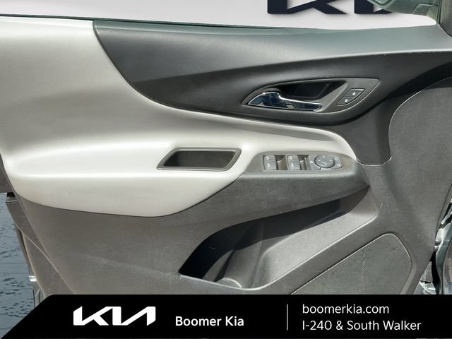 Used 2023 Chevrolet Equinox LT FWD image 16