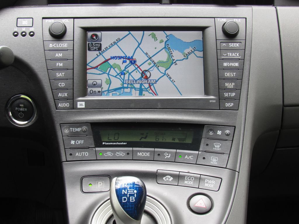 Used 2010 Toyota Prius Four w/ Solar Roof Pkg FWD image 28