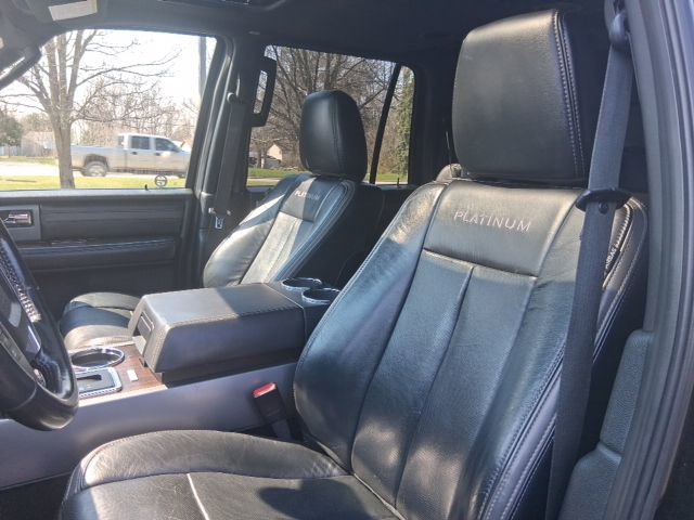 Used 2016 Ford Expedition Platinum image 13