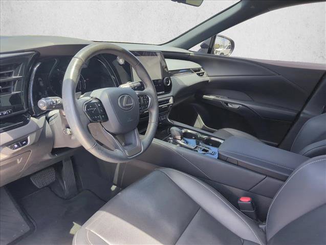 Used 2024 Lexus RX 350 FWD w/ Technology Package image 9