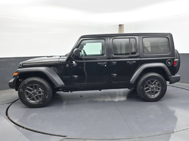 Used 2025 Jeep Wrangler Unlimited Sport AWD/4WD image 4