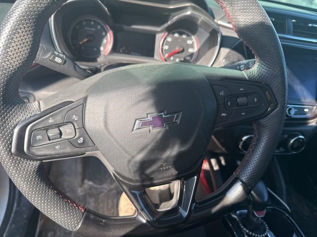 Used 2023 Chevrolet TrailBlazer RS w/ Sun and Liftgate Package image 5