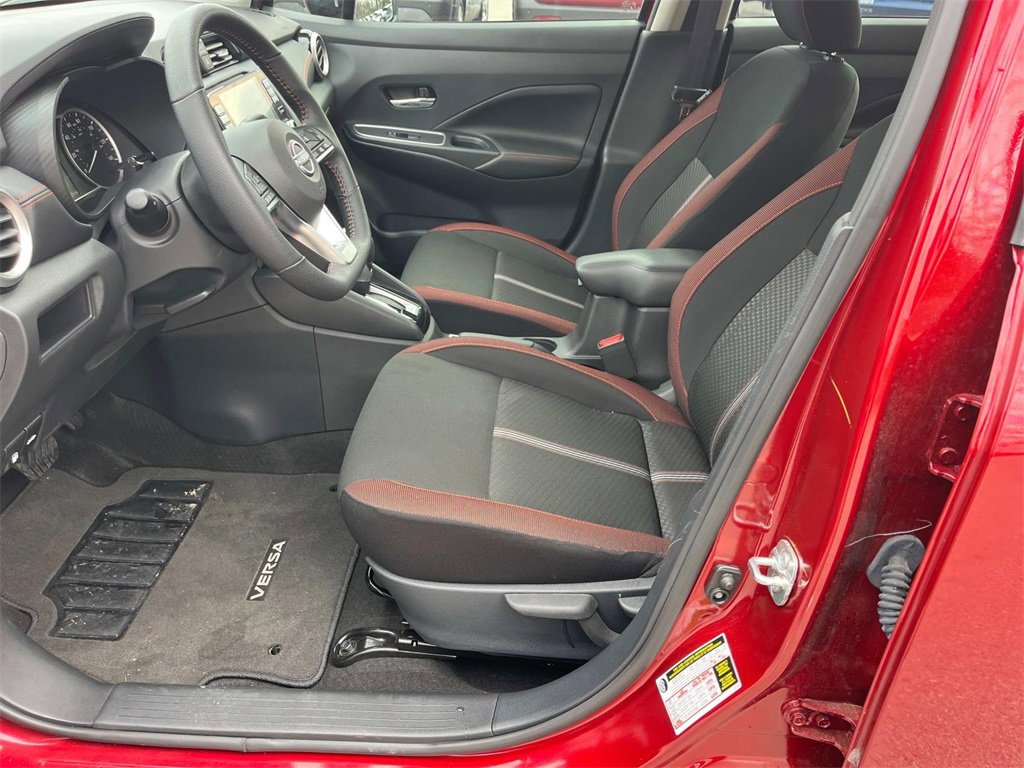 Used 2025 Nissan Versa SR w/ Trunk Package image 23
