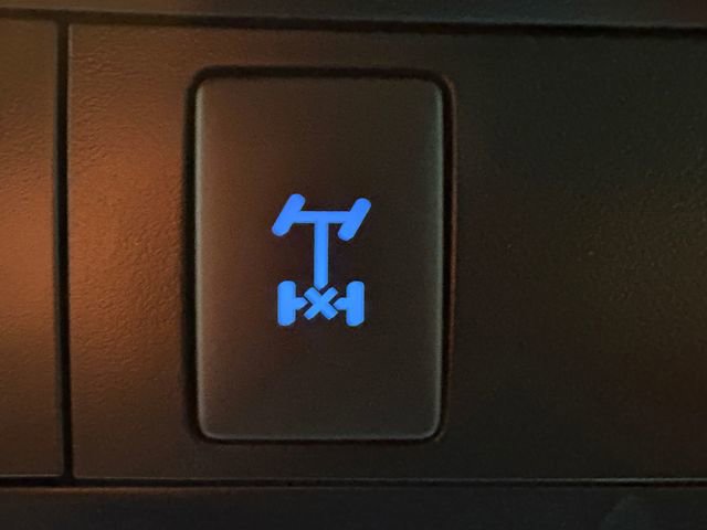 Used 2022 Toyota Tacoma TRD Off-Road w/ Technology Package image 17