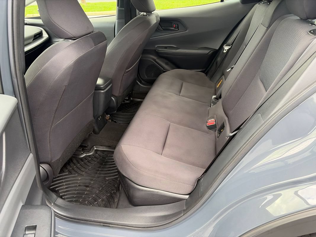 Used 2023 Toyota Prius LE FWD image 11