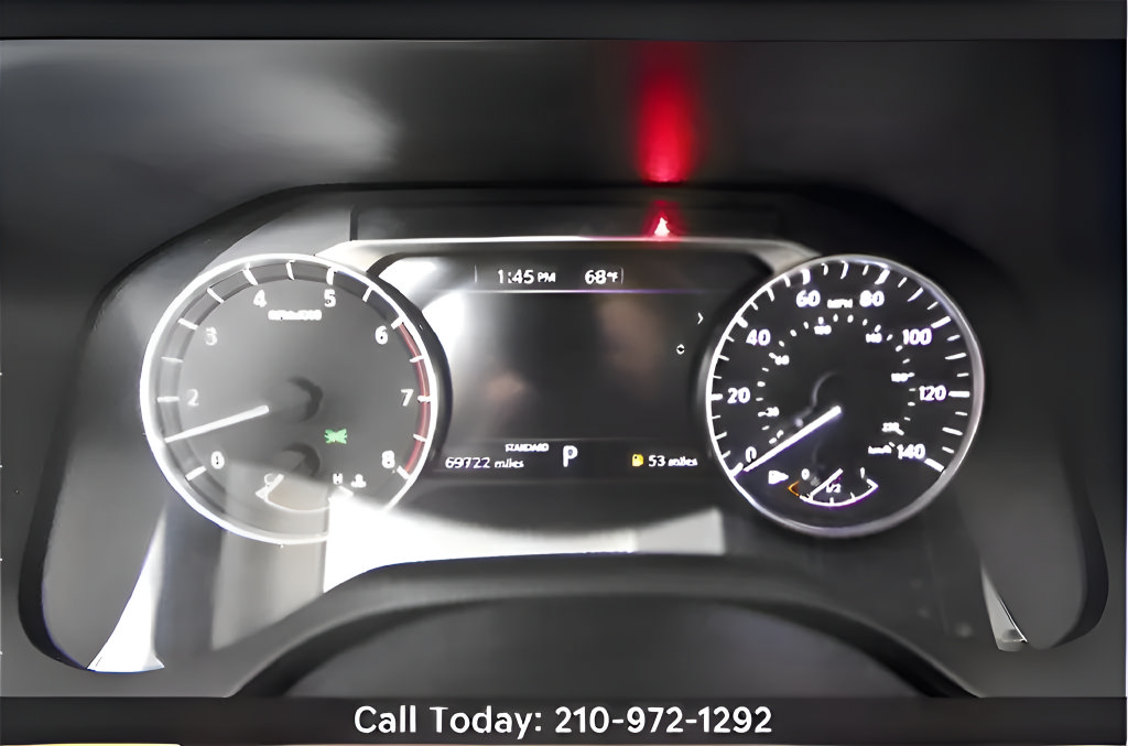 Used 2021 Nissan Rogue SV FWD image 25