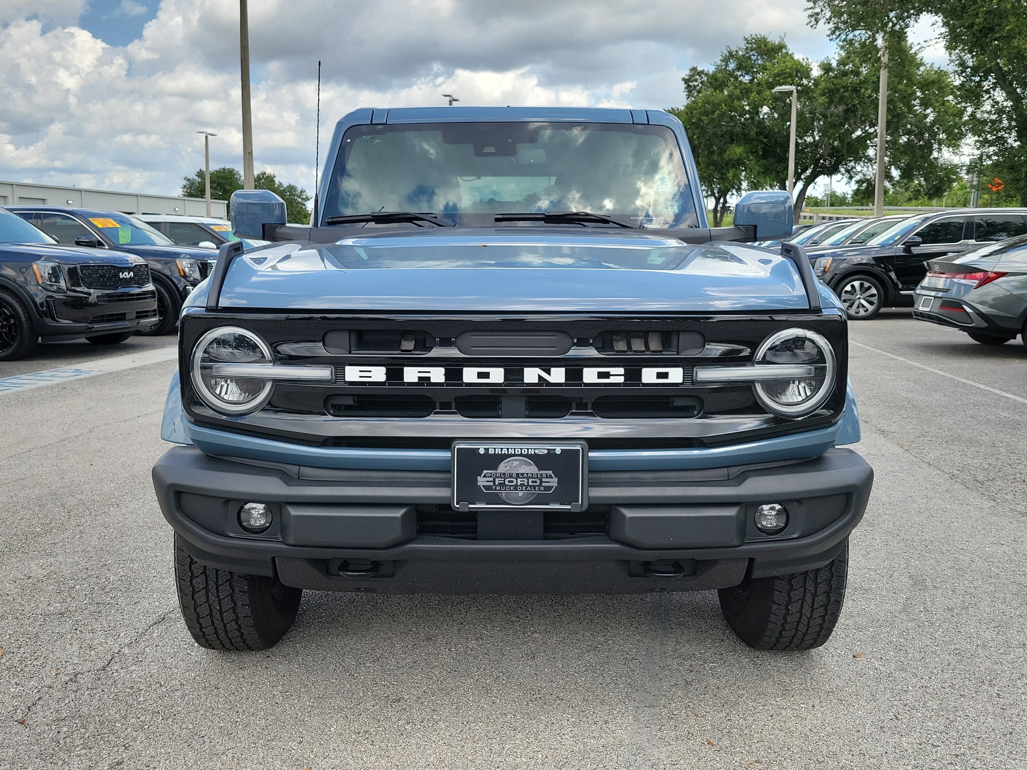 Certified 2025 Ford Bronco Outer Banks AWD/4WD video 2
