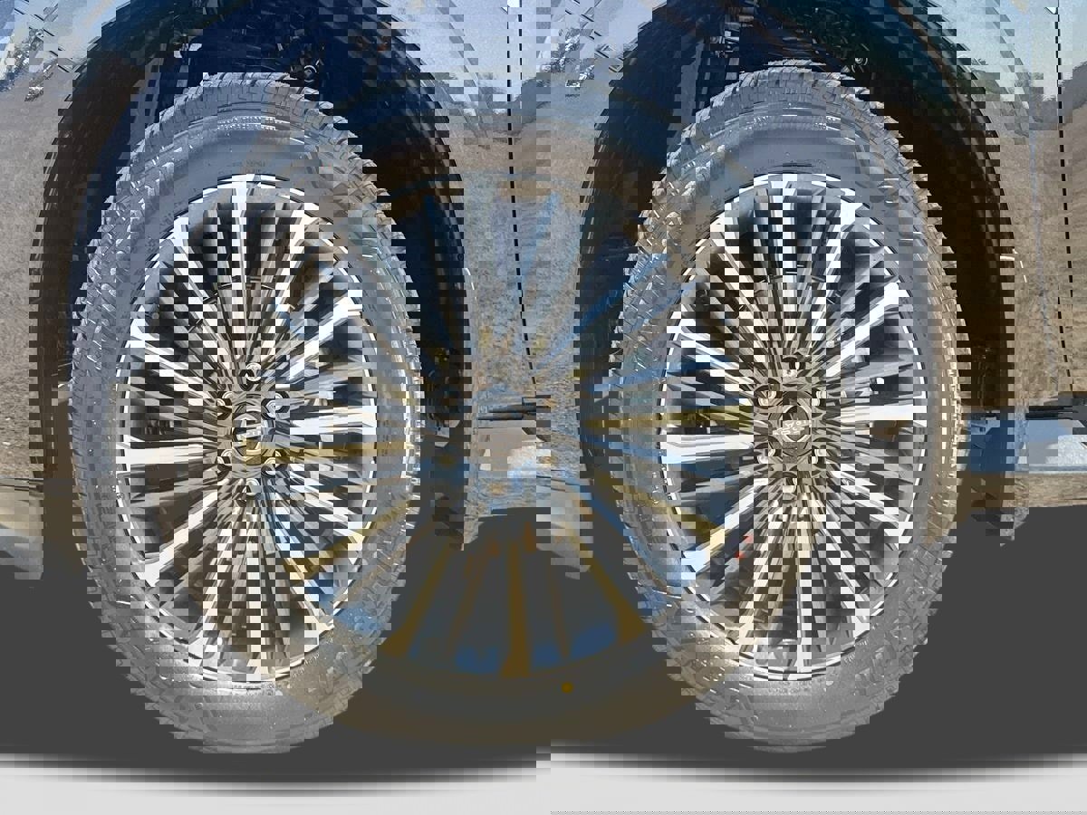 New 2026 Nissan Armada Platinum Reserve image 2