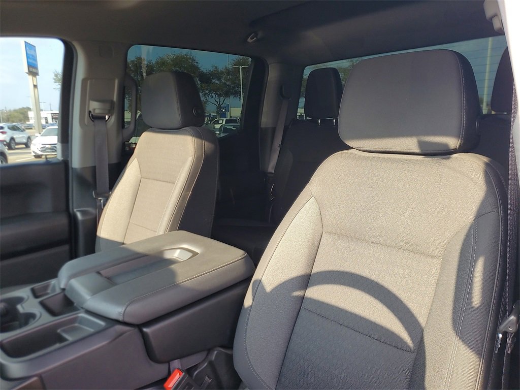 Used 2024 Chevrolet Silverado 1500 Custom image 16