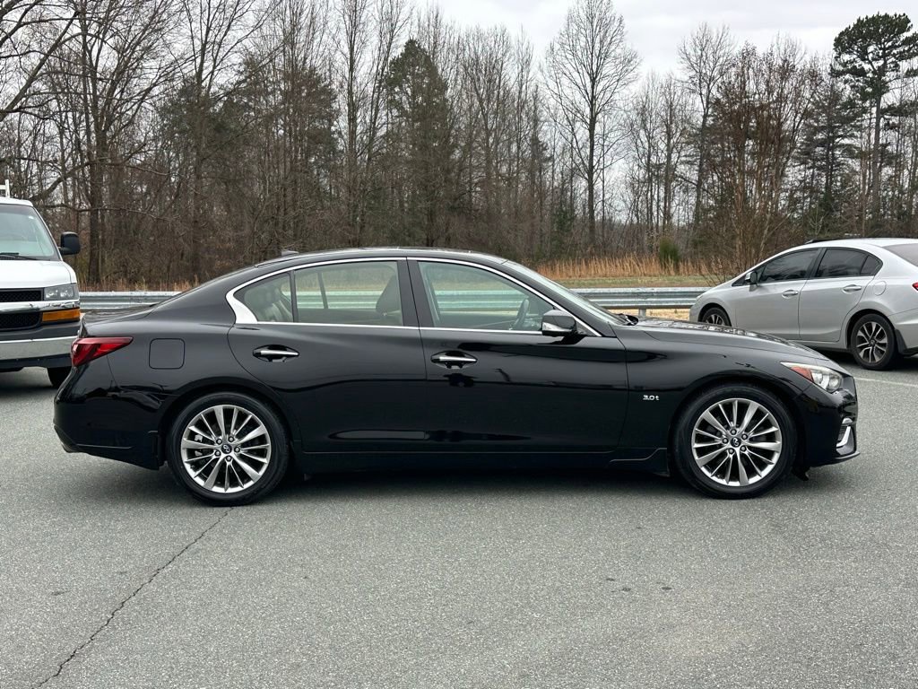 Used 2018 INFINITI Q50 Luxe w/ Essential Package (3.0T Luxe) image 10