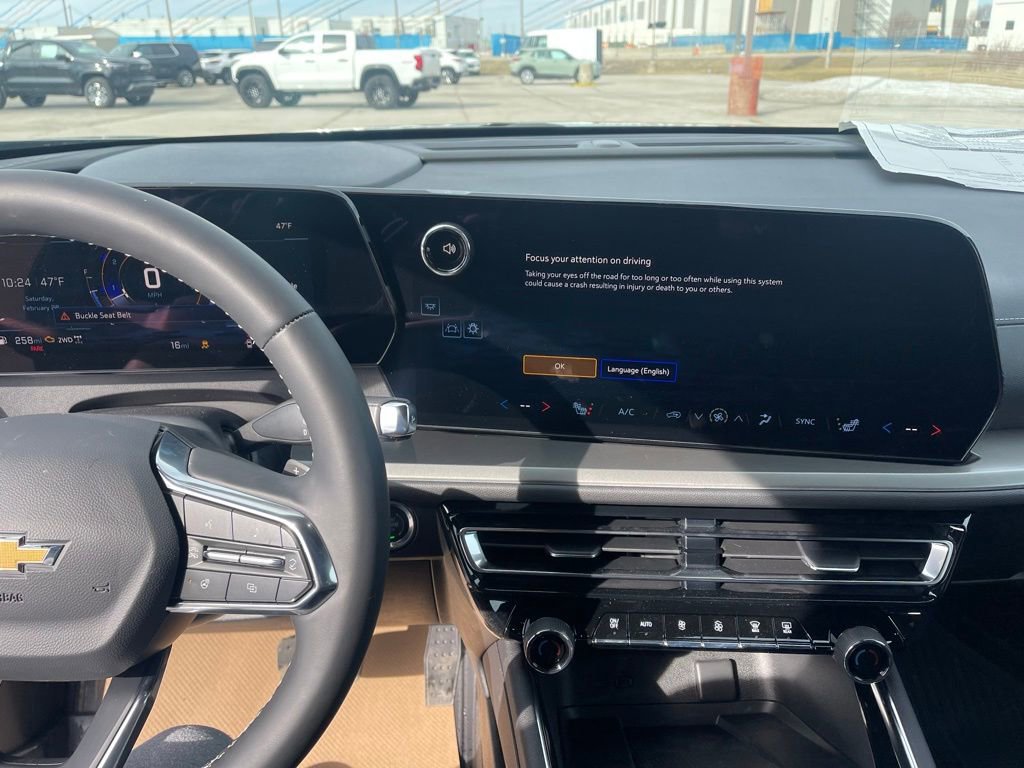 Used 2025 Chevrolet Traverse LT w/ LPO, Floor Liner Package AWD/4WD image 15