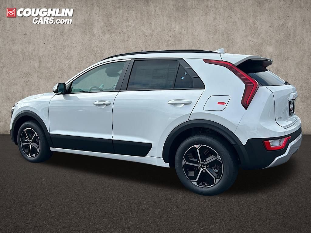 New 2025 Kia Niro LX image 6